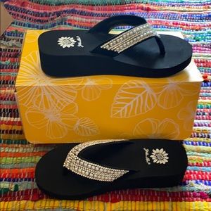 Yellow Box Sandals 6.5 Valence